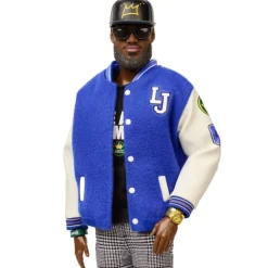 Signature Muñeco Kenbassador Coleccionable de Lebron James con Conjunto de Chaqueta Universitaria y Accesorios><noscript><img width=