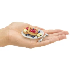 MGA Miniverse Make It Mini Hello Kitty Varios Modelos><noscript><img width=