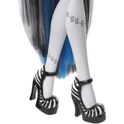 Muñeca Frankie Stein en Blanco y Negro con Pósteres><noscript><img width=