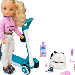 Un Día con mi Patinete>Nancy Hot