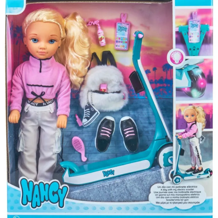 Un Día con mi Patinete>Nancy Hot