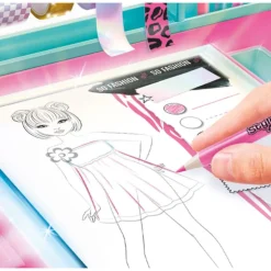 Style 4 Ever Estudio de Moda Luminoso><noscript><img width=