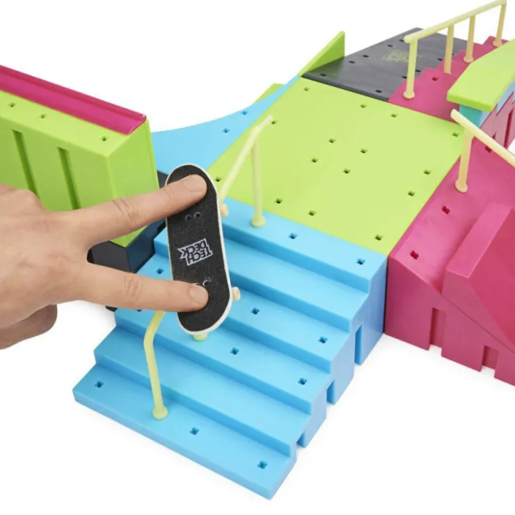 Neon Mega Park>Tech deck